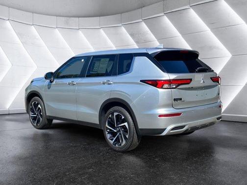 2024 Mitsubishi Outlander 