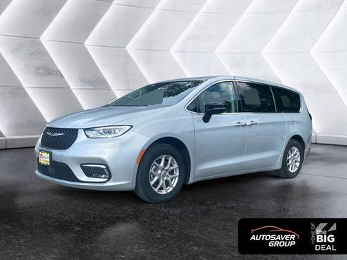 2024 Chrysler Pacifica Touring-L
