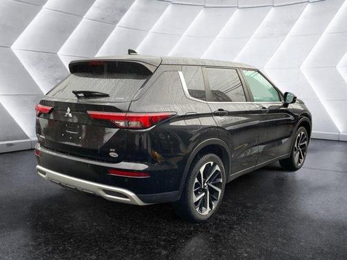 2022 Mitsubishi Outlander