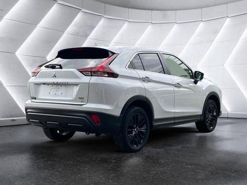 2022 Mitsubishi Eclipse Cross LE