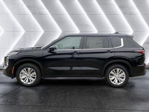 2026 Mitsubishi Outlander ES