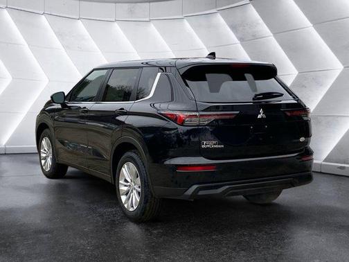 2026 Mitsubishi Outlander ES
