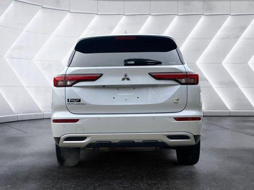 2022 Mitsubishi Outlander