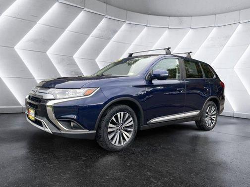 2020 Mitsubishi Outlander SE