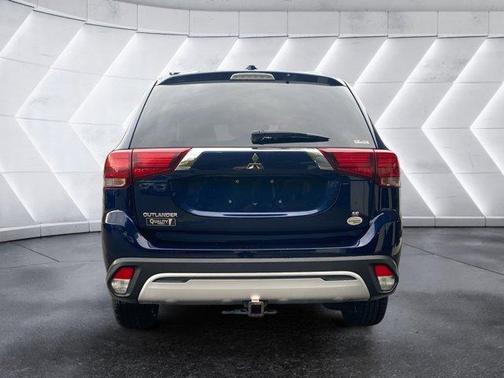 2020 Mitsubishi Outlander SE