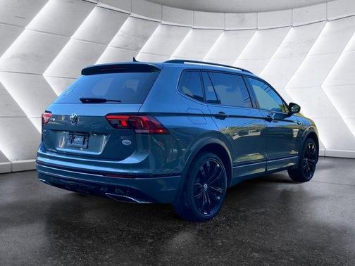 2021 Volkswagen Tiguan 2.0T SE R-Line Black