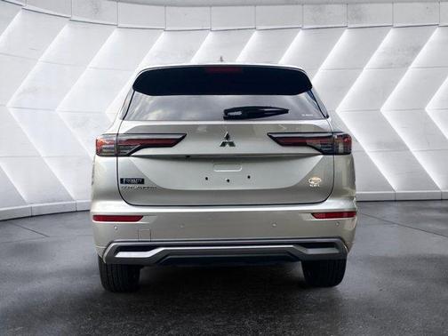 2025 Mitsubishi Outlander SEL