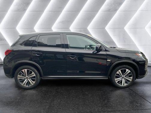 2024 Mitsubishi Outlander Sport S