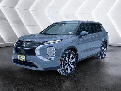 2026 Mitsubishi Outlander SE