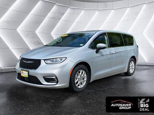 2023 Chrysler Pacifica Touring-L