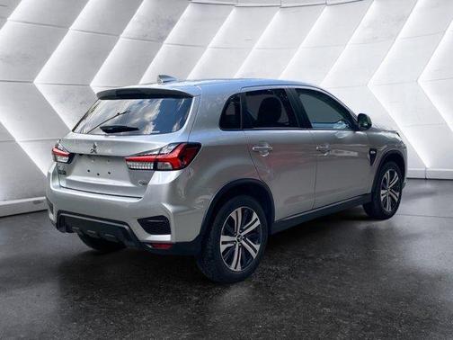 2025 Mitsubishi Outlander Sport 2.0 ES