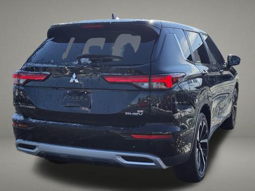 2024 Mitsubishi Outlander PHEV SE S-AWC