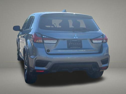 Mercury Gray Metallic 2023 Mitsubishi Outlander Sport SE