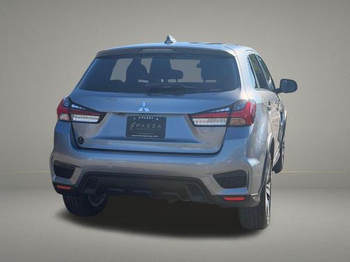 Mercury Gray Metallic 2023 Mitsubishi Outlander Sport SE