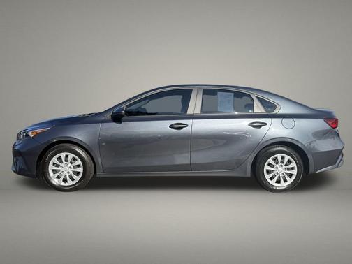 2022 Kia Forte FE