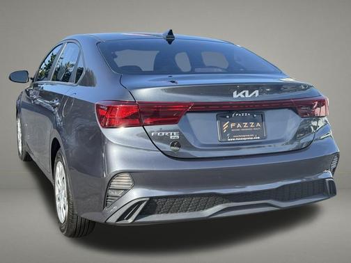 2022 Kia Forte FE