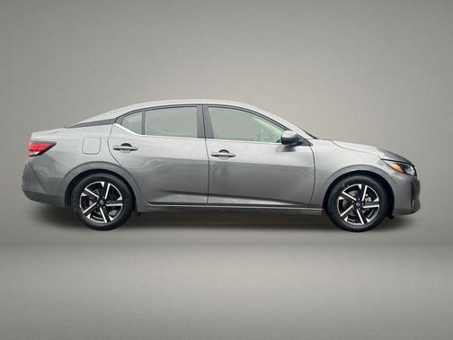 Gun Metallic 2024 Nissan Sentra SV