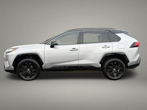 2022 Toyota RAV4 Hybrid SE
