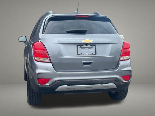 Satin Steel Metallic 2020 Chevrolet Trax LT