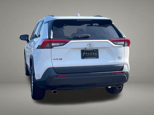 Super White 2020 Toyota RAV4 XLE