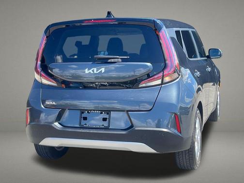 Gray 2025 Kia Soul LX
