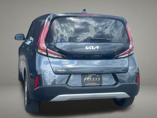 Gravity Gray 2025 Kia Soul LX