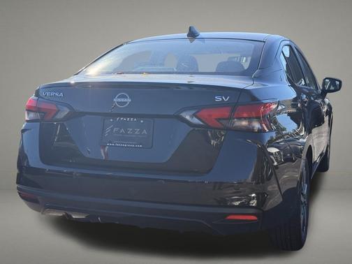 2023 Nissan Versa 1.6 SV
