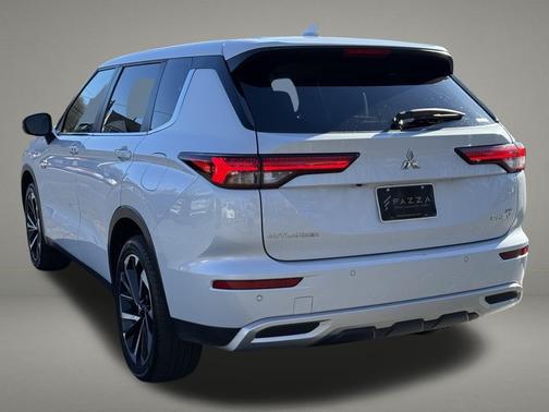 2024 Mitsubishi Outlander PHEV SE S-AWC