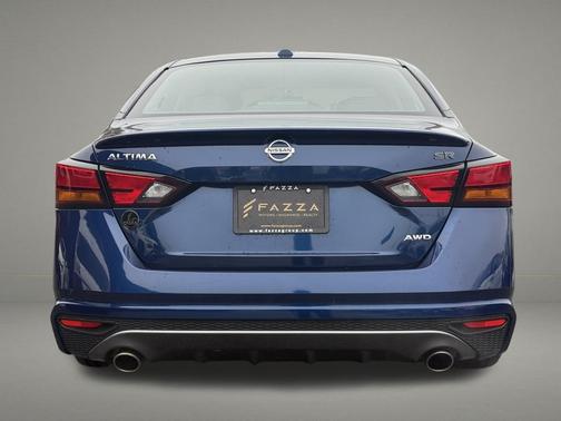 Deep Blue Pearl 2019 Nissan Altima 2.5 SR