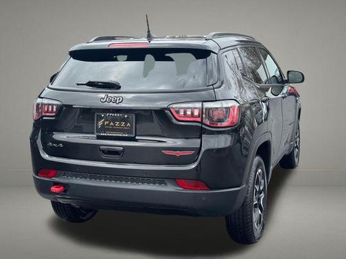 Diamond Black Crystal Pearlcoat 2024 Jeep Compass Trailhawk