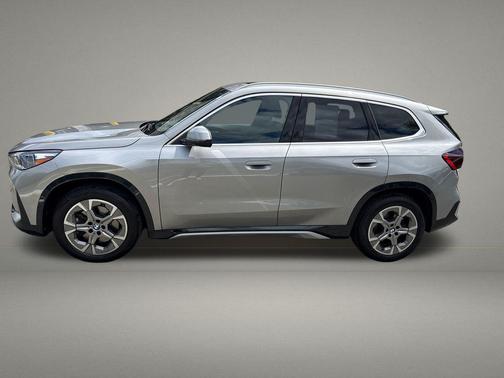 Space Silver Metallic 2025 BMW X1 xDrive28i
