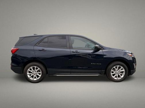 Midnight Blue Metallic 2020 Chevrolet Equinox LS