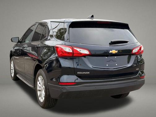 Midnight Blue Metallic 2020 Chevrolet Equinox LS