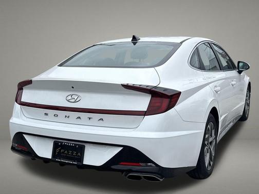 2022 Hyundai SONATA SEL