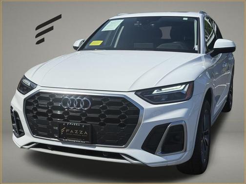 2022 Audi Q5 45 S line Premium Plus