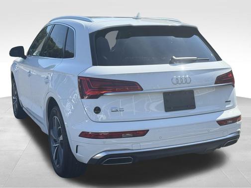 2022 Audi Q5 45 S line Premium Plus
