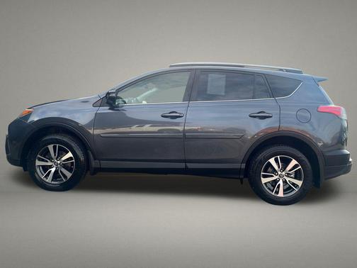 Magnetic Gray Metallic 2018 Toyota RAV4 XLE