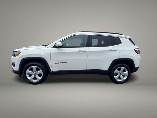 White Clearcoat 2018 Jeep Compass Latitude