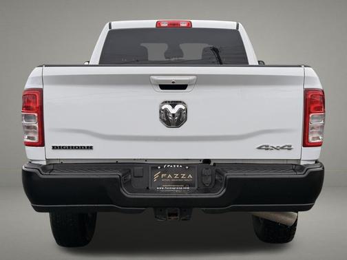 2022 RAM 2500 Big Horn Crew Cab 4x4 6'4' Box