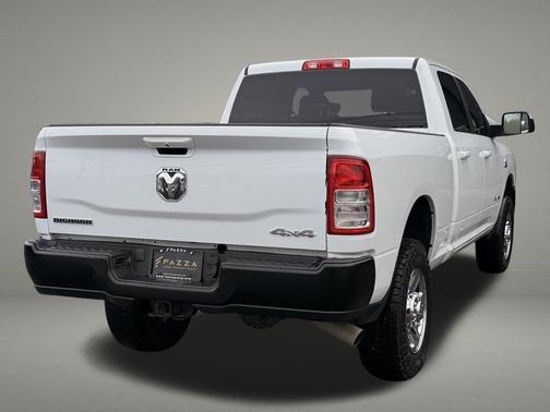 2022 RAM 2500 Big Horn Crew Cab 4x4 6'4' Box