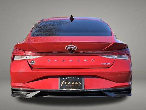 2023 Hyundai ELANTRA Limited