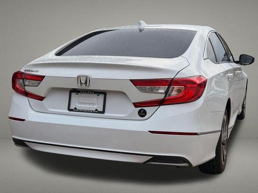 Platinum White Pearl 2019 Honda Accord EX