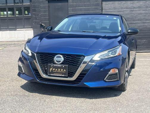 Deep Blue Pearl 2020 Nissan Altima SR FWD