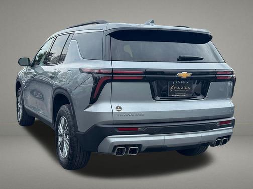 Sterling Gray Metallic 2025 Chevrolet Traverse LT