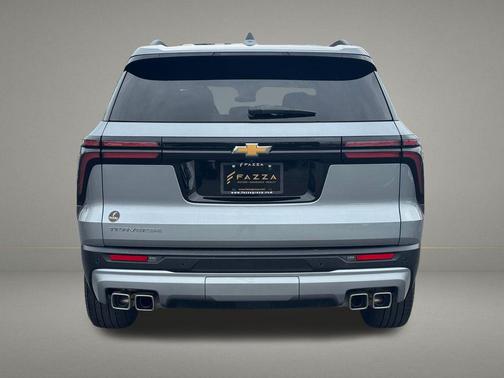 Sterling Gray Metallic 2025 Chevrolet Traverse LT