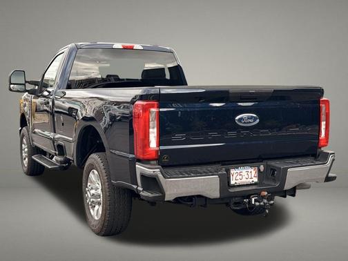 2023 Ford F-350 XLT