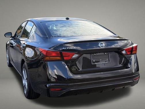 Super Black 2019 Nissan Altima 2.5 S