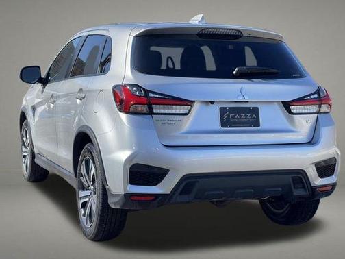 2025 Mitsubishi Outlander Sport SE