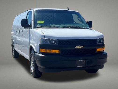 Summit White 2020 Chevrolet Express 2500 Work Van