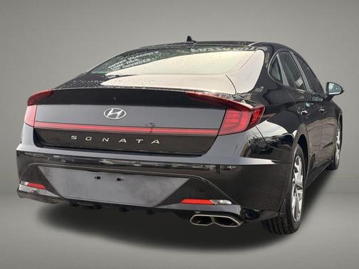 2022 Hyundai SONATA SEL